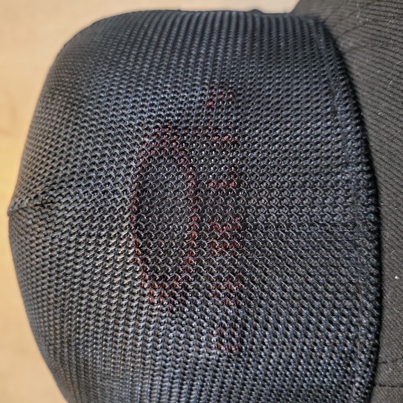 NWT Oakley 59 fifty Trucker Hat Reflective Hat - Picture 9 of 12